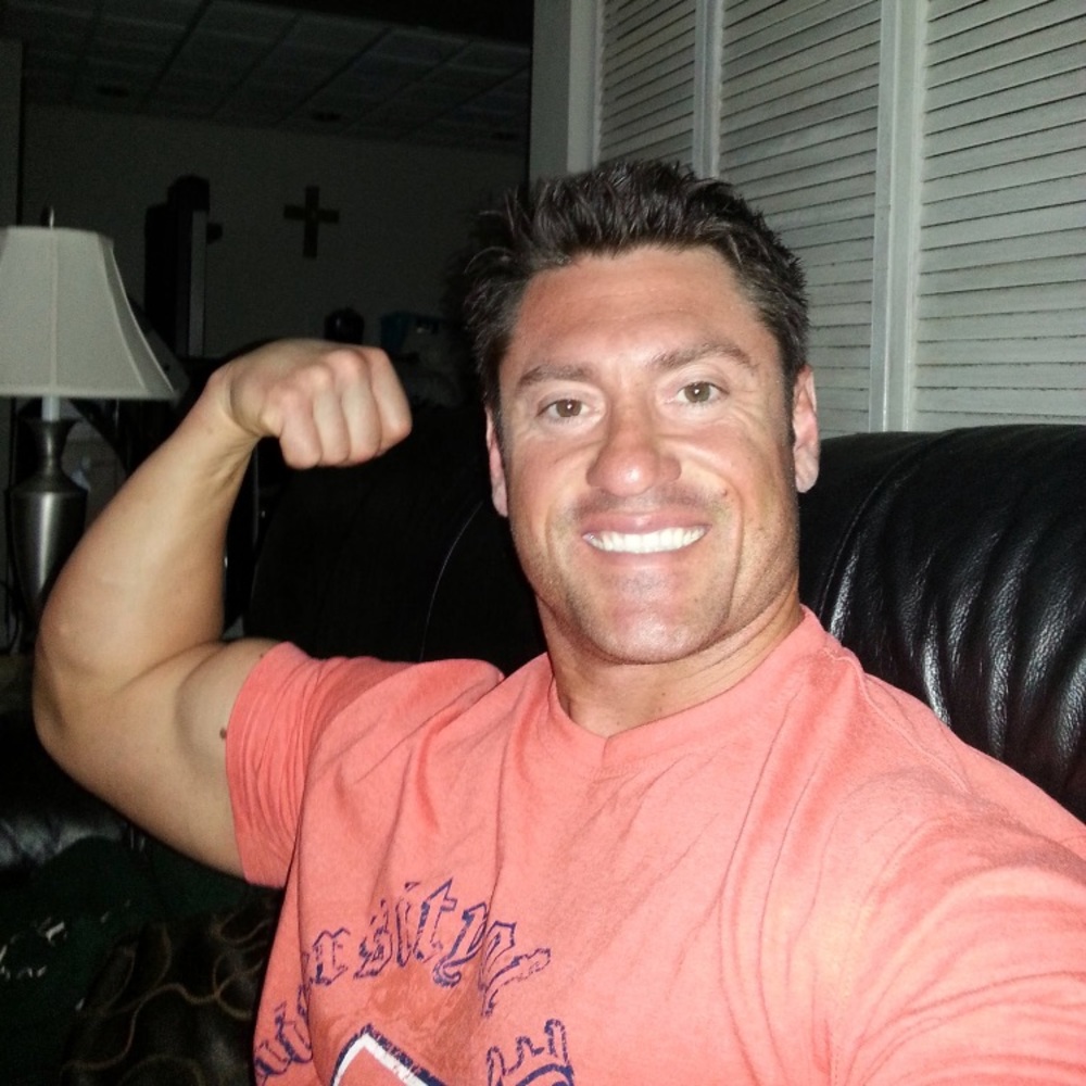 Hi! My name is Vito Chicago 😀